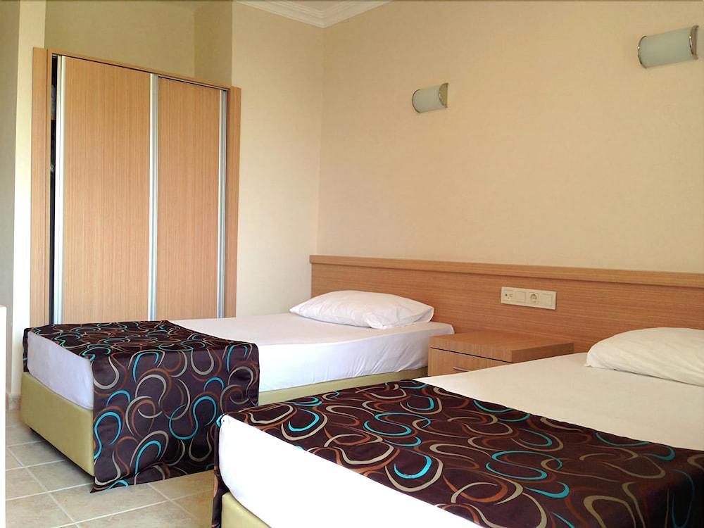 Beyaz Saray Hotel Side Bagian luar foto