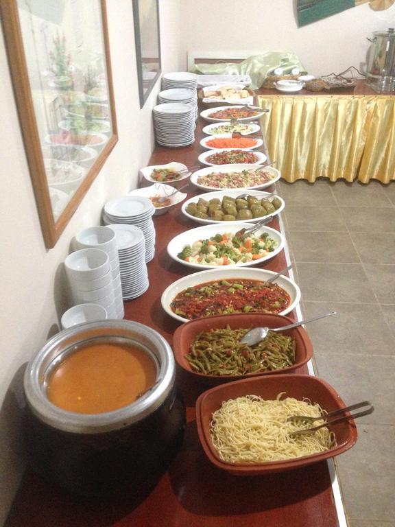 Beyaz Saray Hotel Side Bagian luar foto