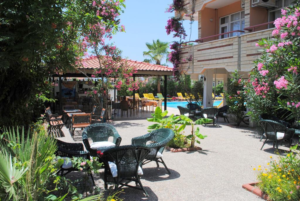Beyaz Saray Hotel Side Bagian luar foto