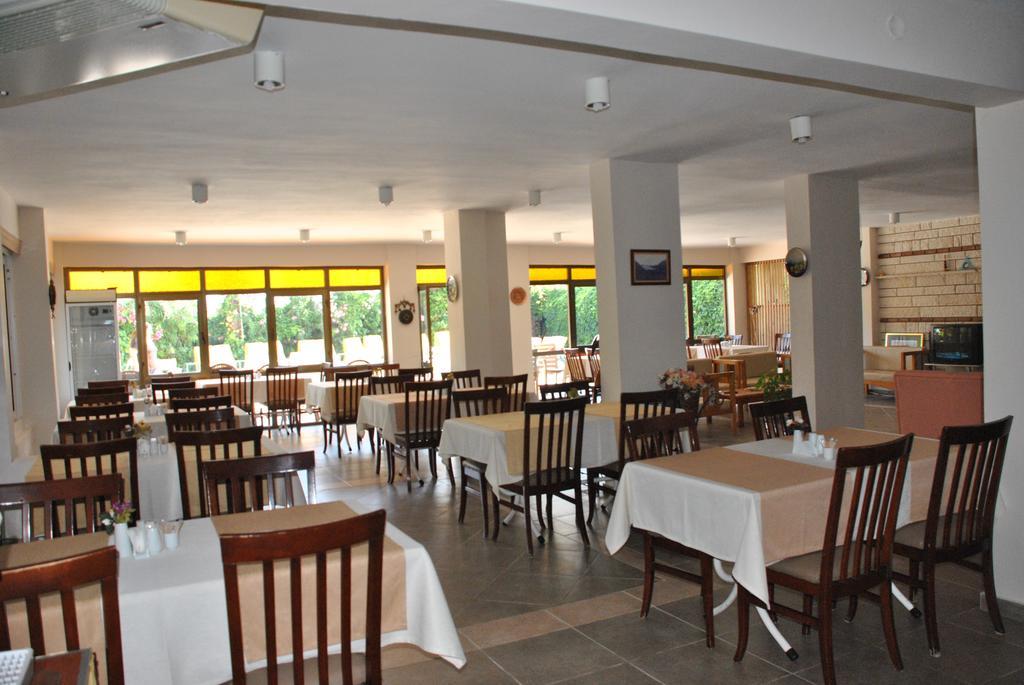 Beyaz Saray Hotel Side Bagian luar foto