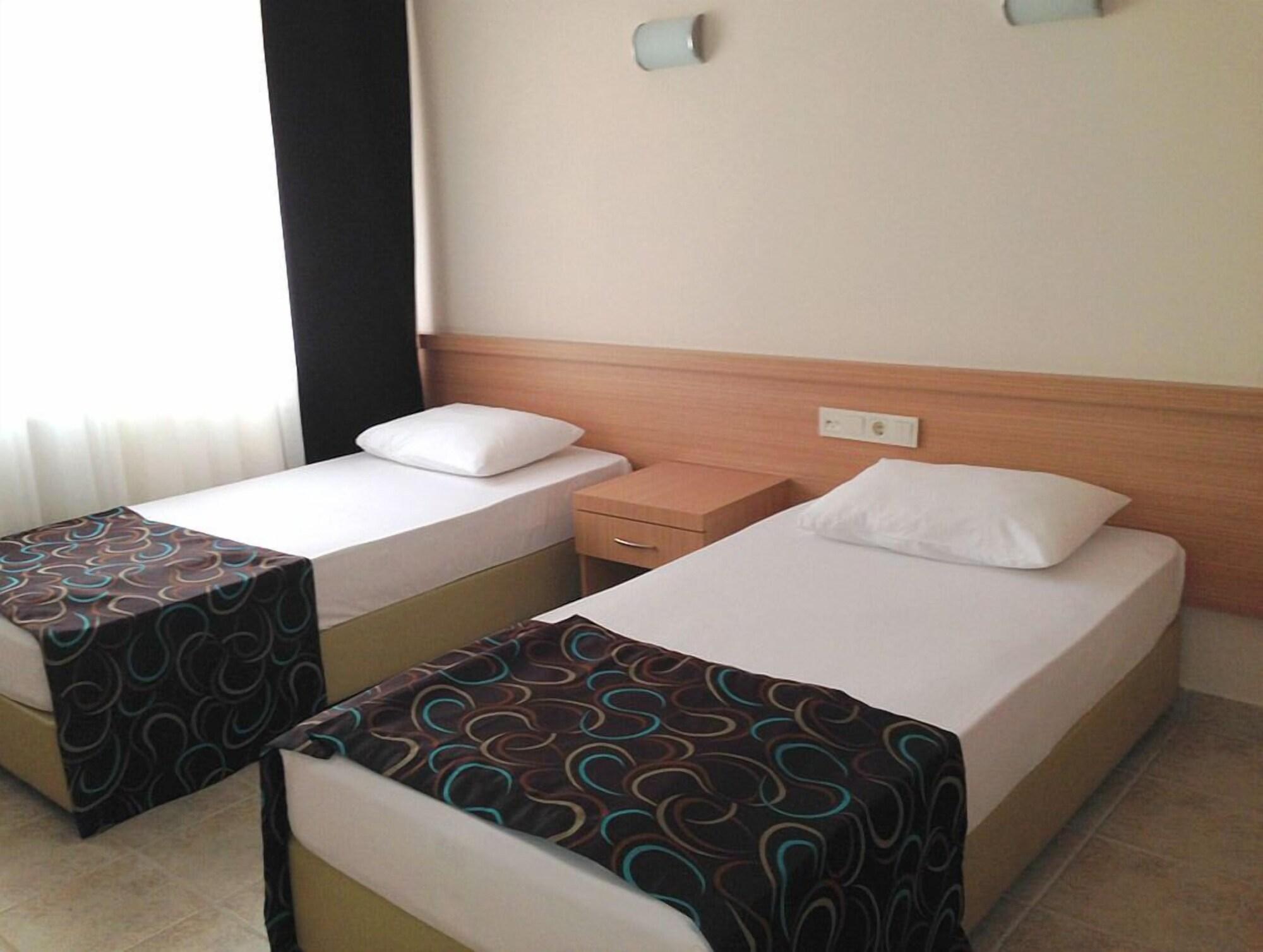Beyaz Saray Hotel Side Bagian luar foto