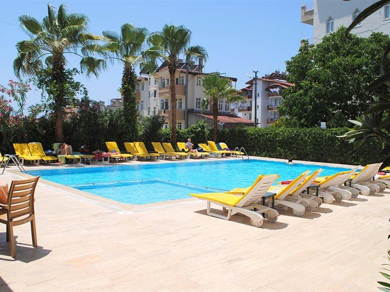 Beyaz Saray Hotel Side Bagian luar foto