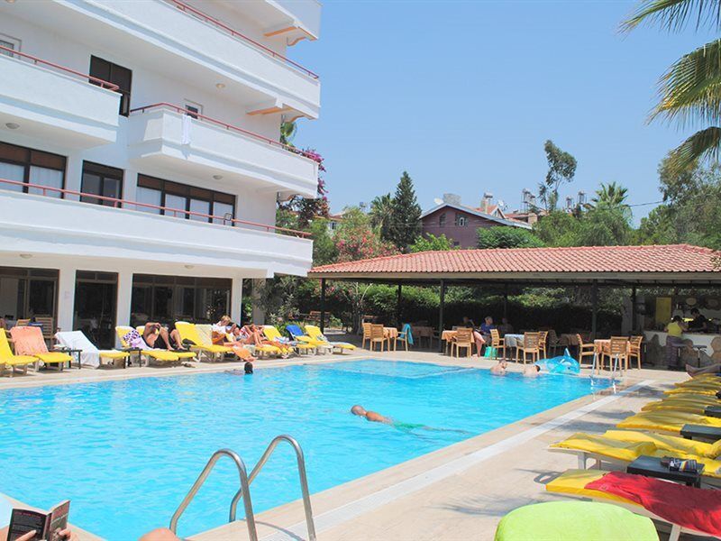 Beyaz Saray Hotel Side Bagian luar foto